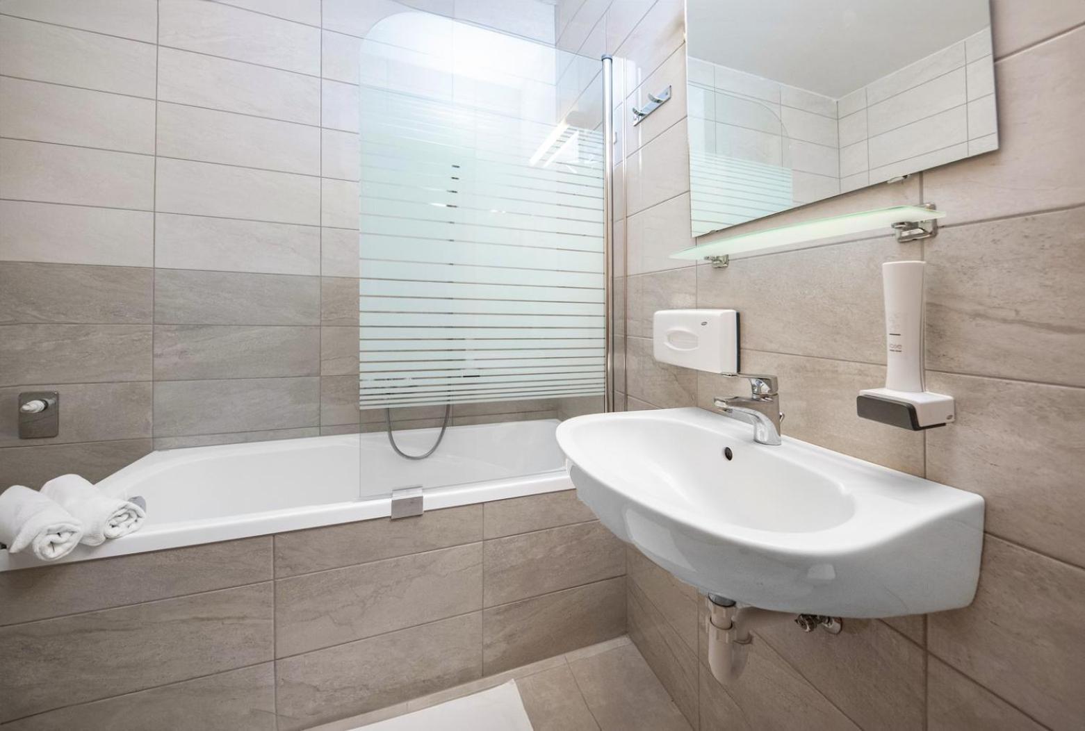 Corvin Hotel Budapest Residence Экстерьер фото