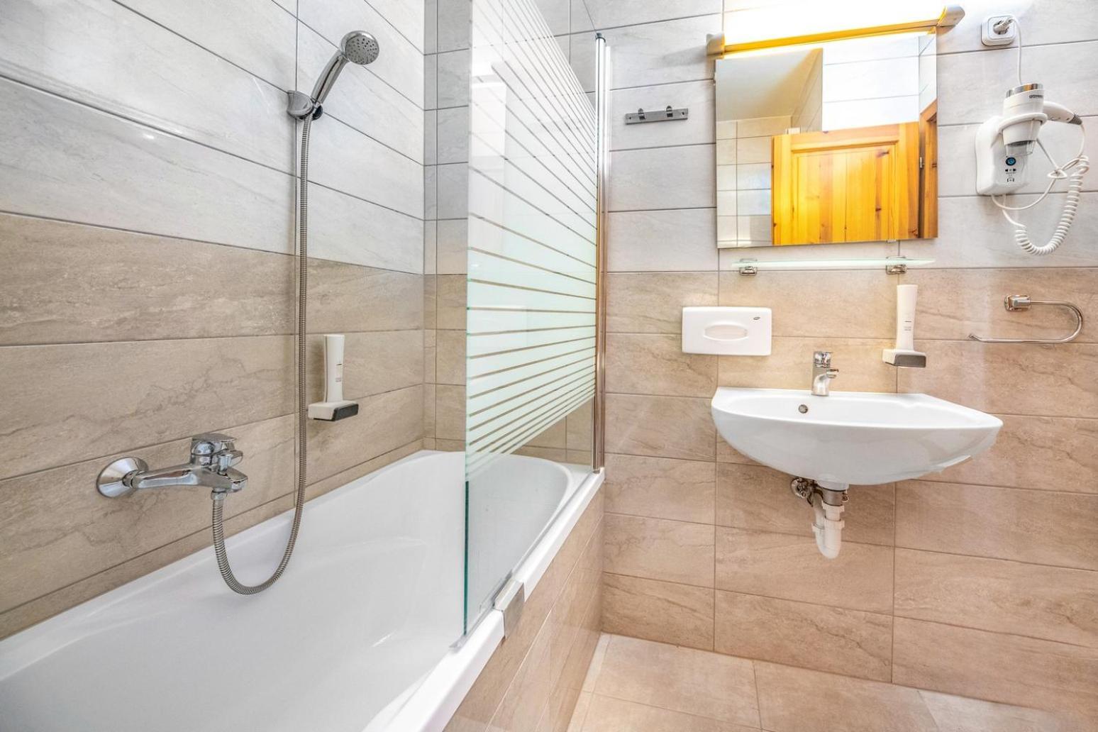 Corvin Hotel Budapest Residence Экстерьер фото