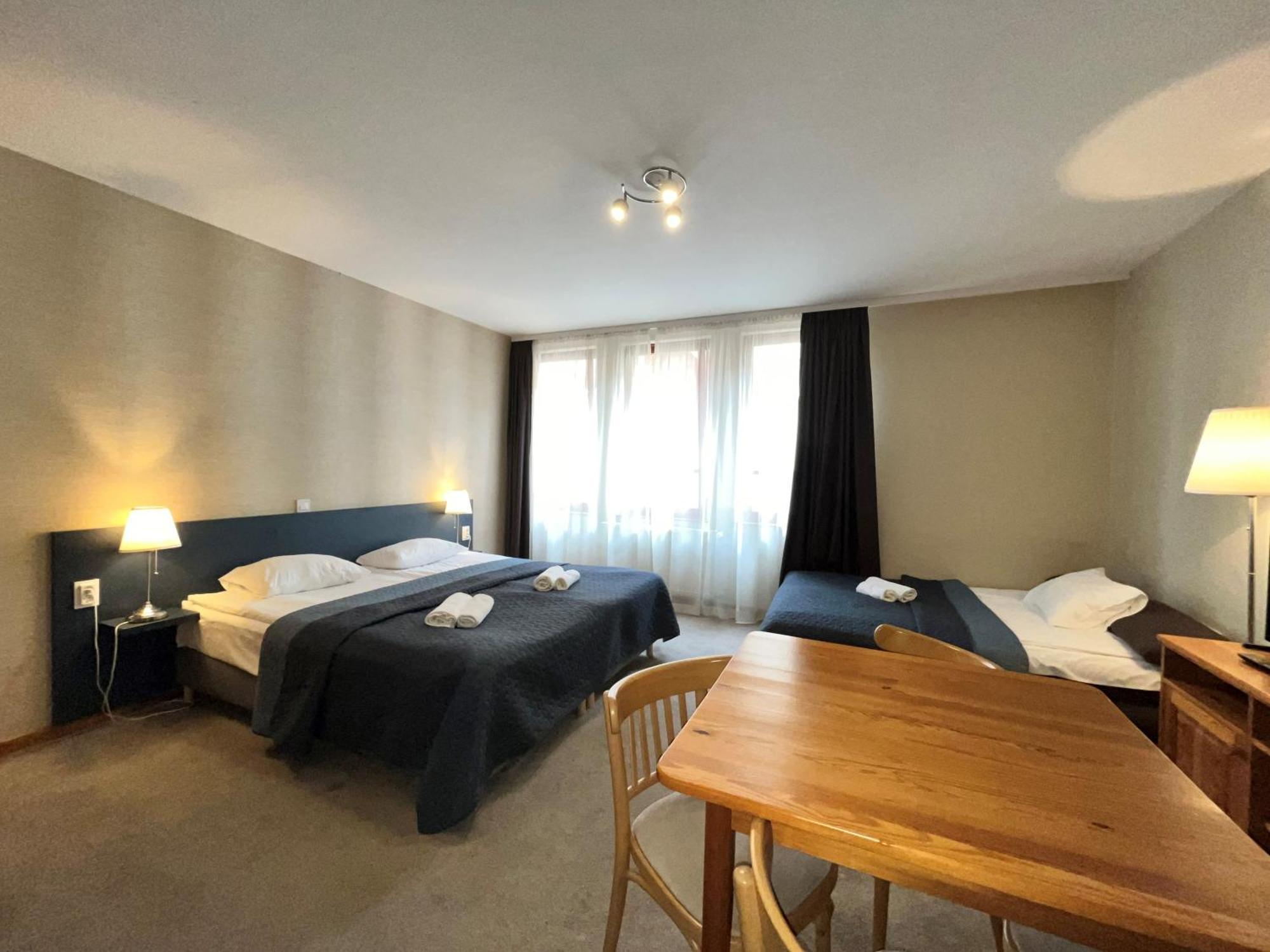 Corvin Hotel Budapest Residence Экстерьер фото