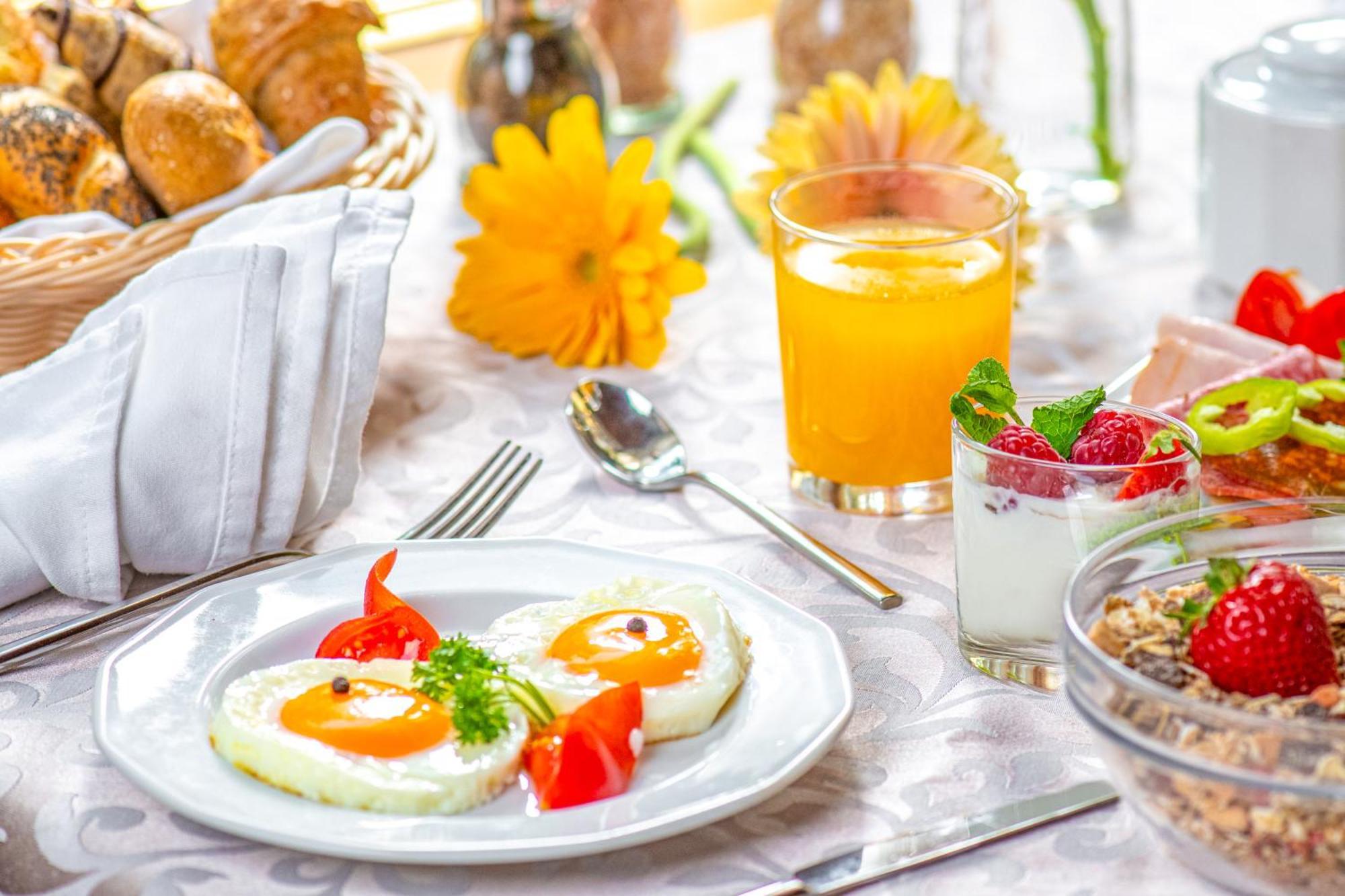 Corvin Hotel Budapest Residence Экстерьер фото